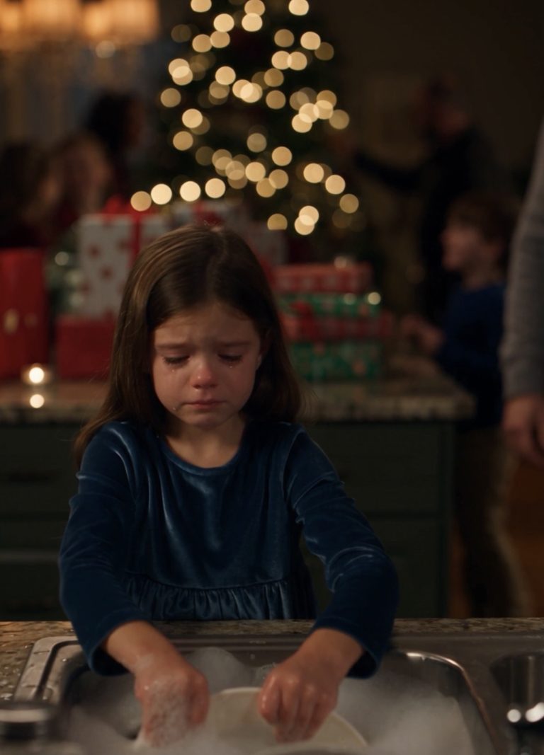 Navidad y exclusión familiar: la niña que lloraba mientras todos celebraban