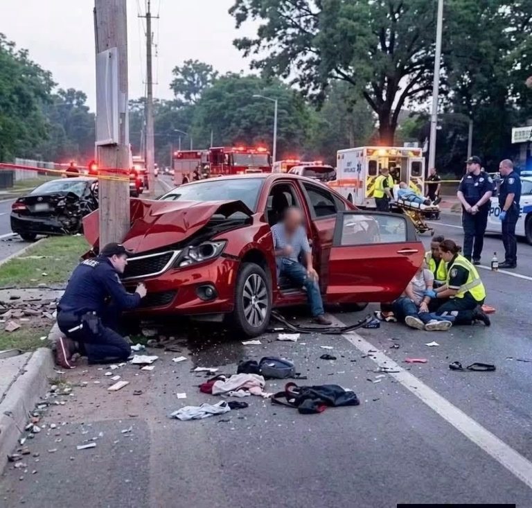Grave accidente de tránsito moviliza a policías, bomberos y paramédicos: lo que se sabe